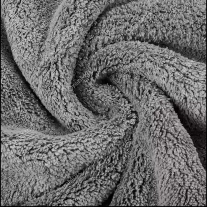 Large & Everest Large Car Microfiber Towel Super Soft Towel for Scratch-Free Cleaning and Drying - Image 2